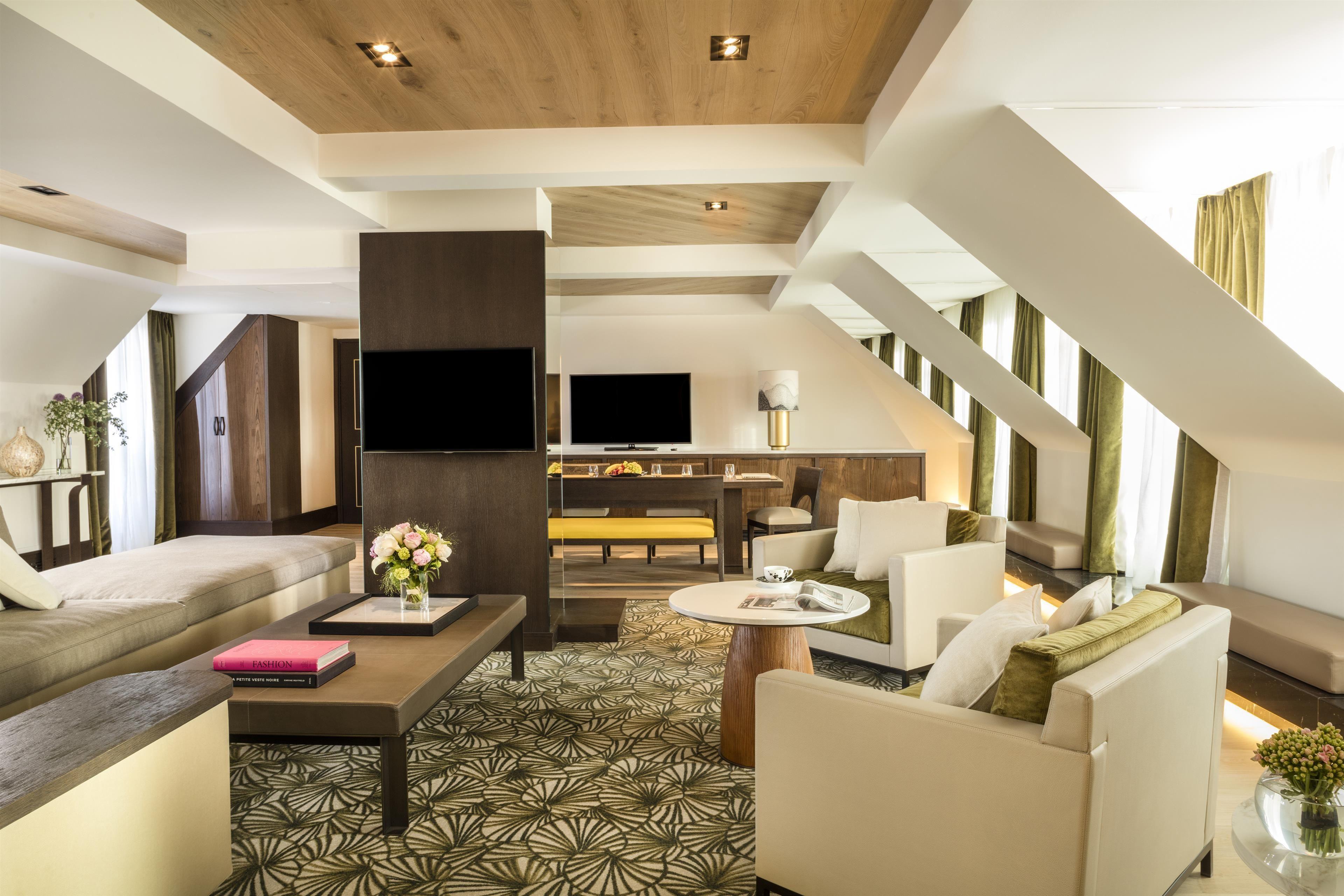 Hyatt Madeleine Hotel